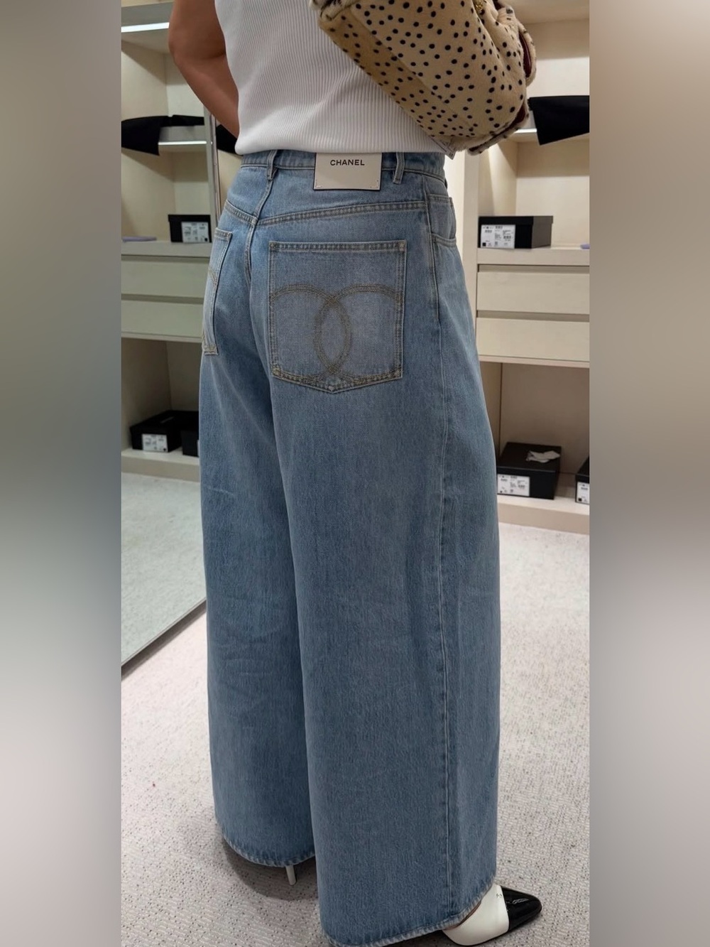 CHANEL Metiers d’art 2026 Matthieu Blazy Blue Denim Runway Jeans SOLD OUT Sz 42.